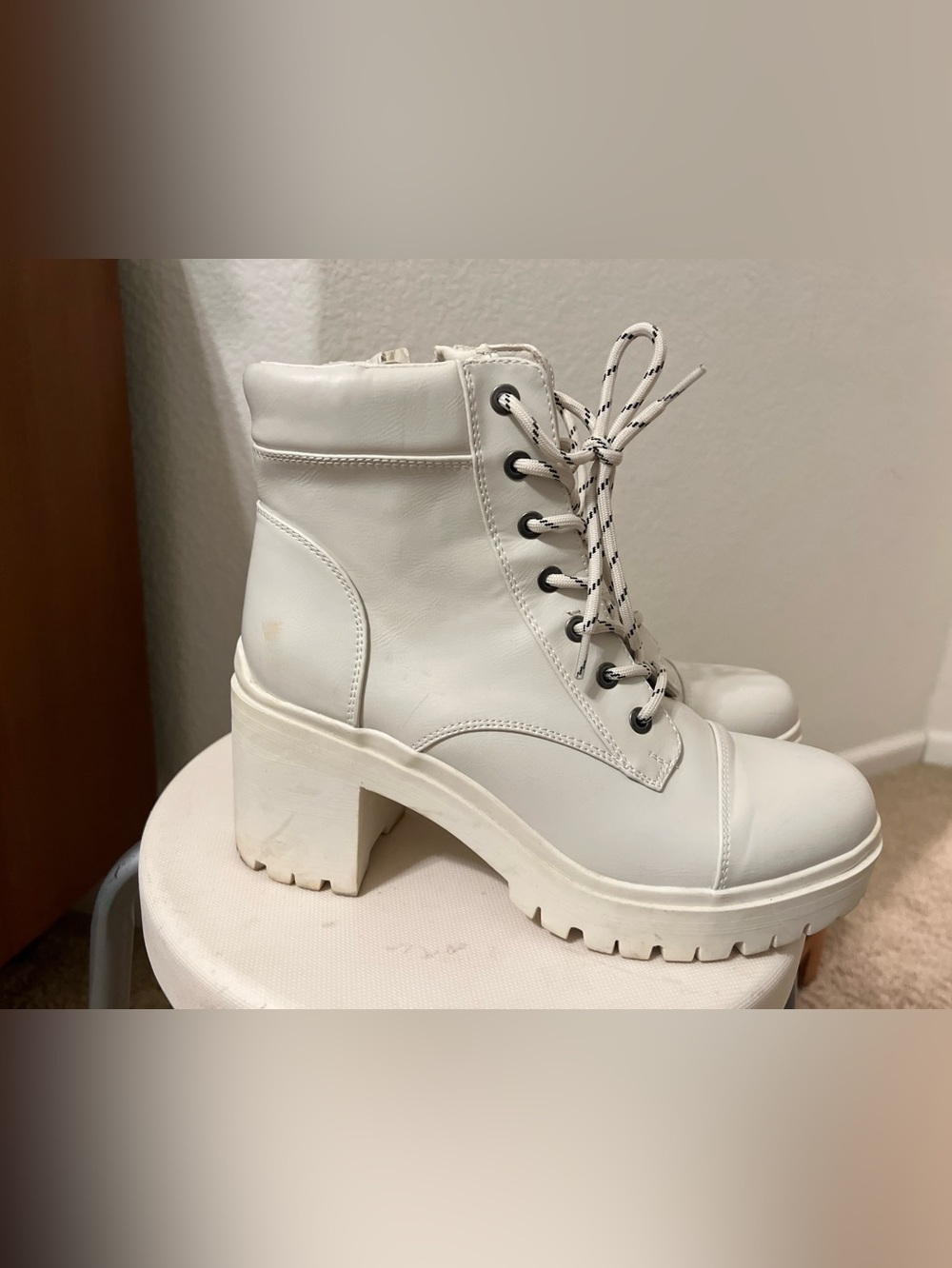 Nine West White Lace-Up Chunky Heel Combat Boots